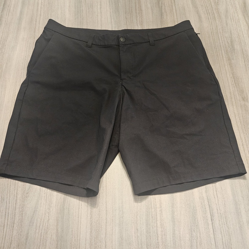 Lululemon Commission Shorts Mens Size 40 Chino Black‎ 10" Inseam LM7A83S
